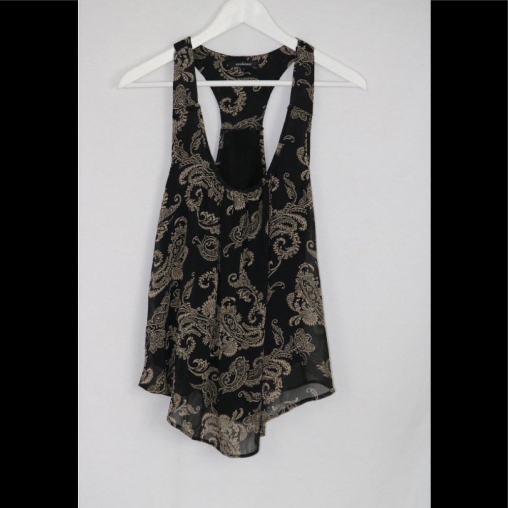 Black & Tan tank - open top layer in back - L